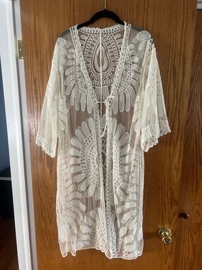 Swim Cover Up. White. Self Tie at Waist. One Size.